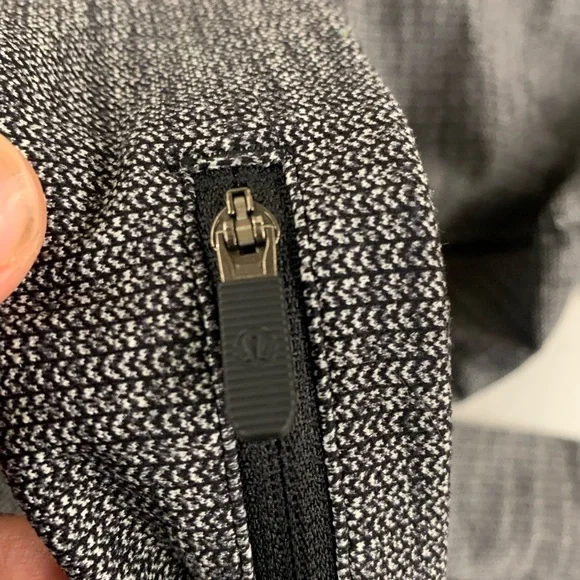 Lululemon Speed Up Tight 28" - Picture 2 of 6